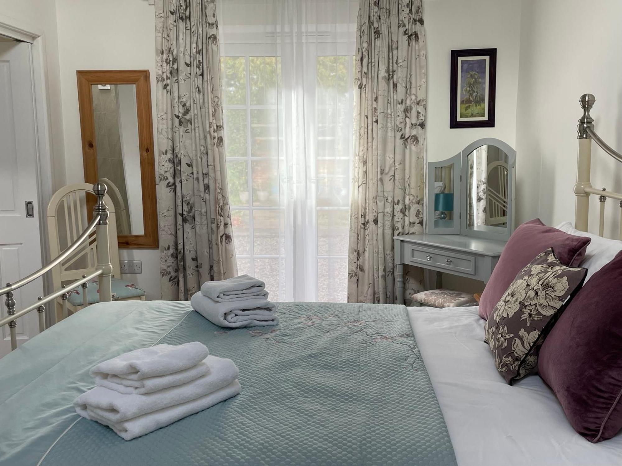 Cottages At Woodlands, Grooms Cottage ウェアラム エクステリア 写真